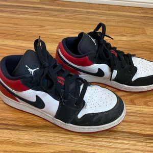 Boys size 6 Jordan One Low Tops